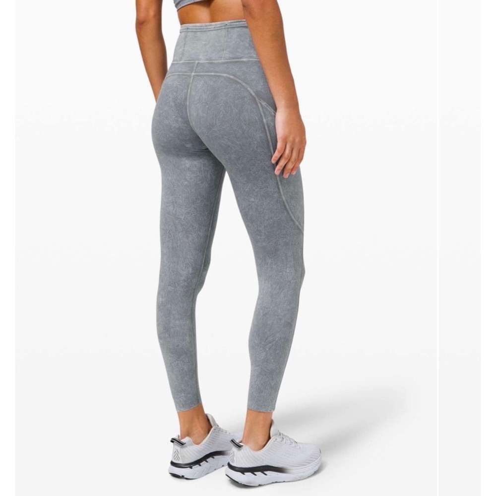Lululemon Lululemon Fast and Free High Rise Tight 25" Ice Dye Size 4